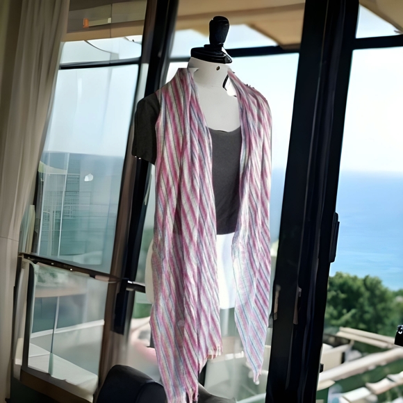 Soft light weight scarf/shawl PNK/BLU/GRN Striped - Picture 2 of 12